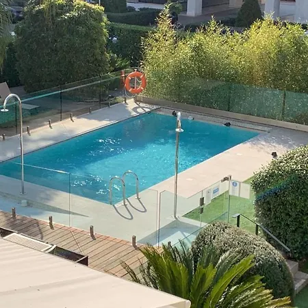 Le Canberra Hotel