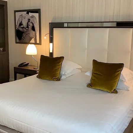 Le Canberra 4*
