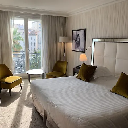 Hotel Le Canberra